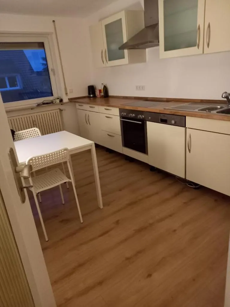Monteur- Und Ferienunterkunft Mannheim-Wallstadt Apartment 0*, Mannheim